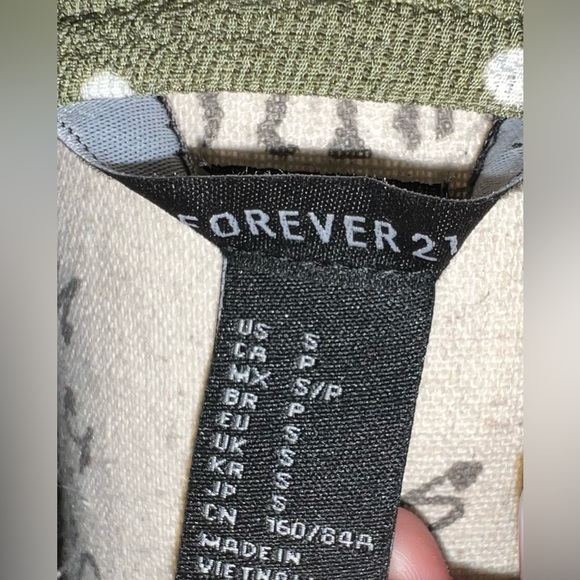 NWOT Forever 21 - wrap dress, ruffle details, SMALL, olive green - Picture 4 of 4